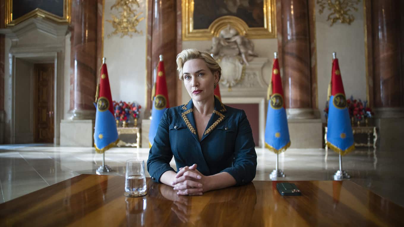 Szenenbild mit Kate Winslet aus der HBO-Dramaserie The Regime