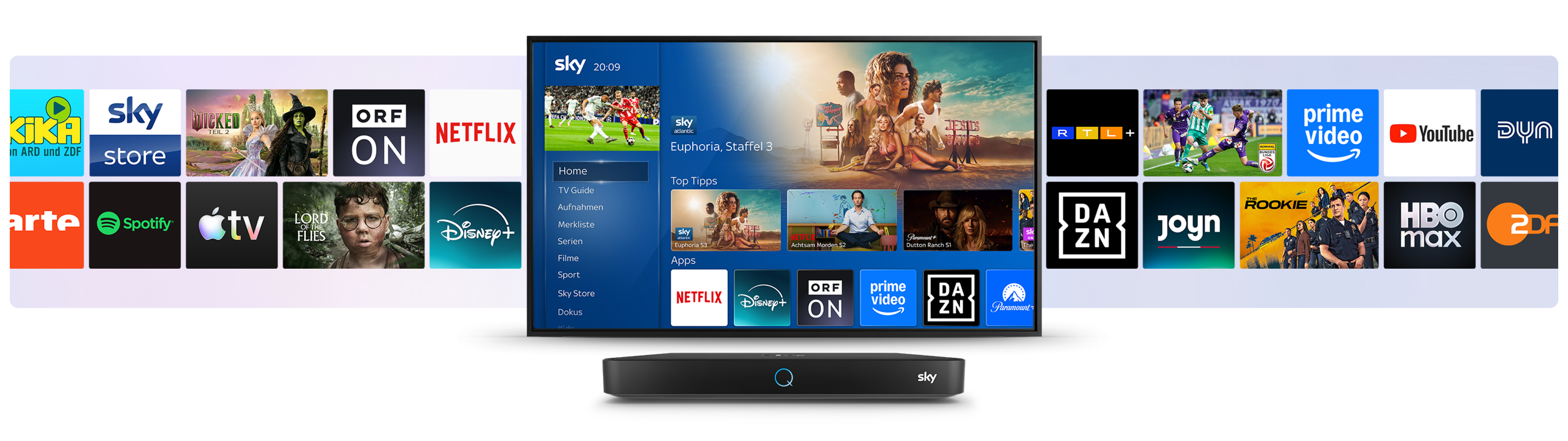 Grafik zeigt die Benutzeroberfläche von Sky Q mit einer TV-Box im Vordergrund. Auf dem Bildschirm sind verschiedene Streaming-Apps und Sender wie Netflix, Disney+, Prime Video, DAZN, YouTube, Joyn, Spotify, KiKA, Apple TV+ und Sky Store zu sehen. In der Mitte läuft die Sky-Startseite mit Menüpunkten wie „Home“, „Serien“, „Filme“ und „Sport“ sowie Empfehlungen für Inhalte. Im Hintergrund sind weitere App-Logos auf blauem Farbverlauf angeordnet.