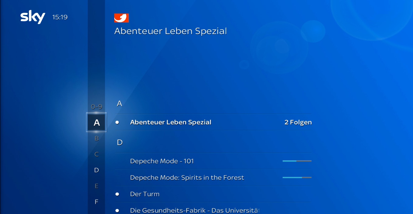 Ein weißer Punkt neben einer Aufnahme bedeutet, dass Sie sie noch nicht angesehen haben.