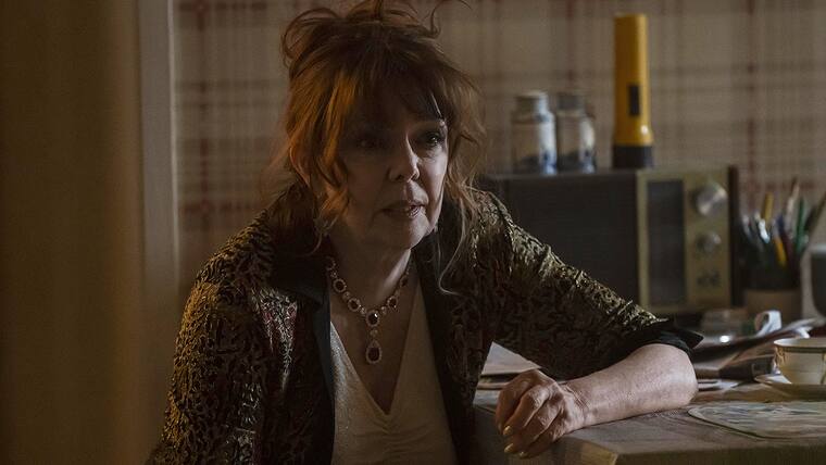 The Penguin - Staffel 1: Deirdre O'Connell als Francis Cobb