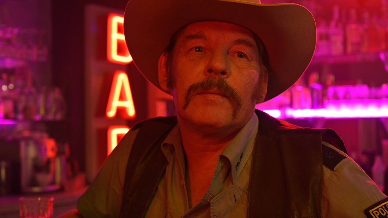 Ben Becker in seiner ersten Serienhauptrolle als Polizist Bruno.