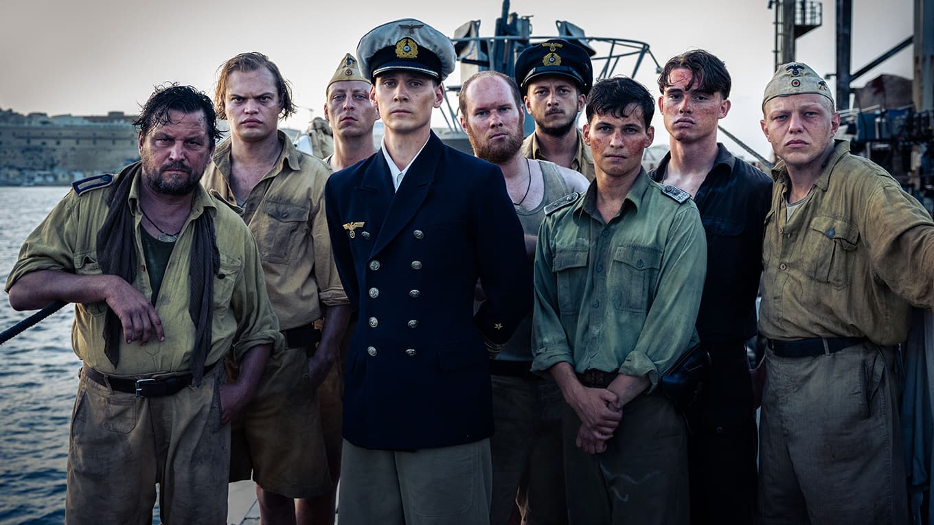 Die Crew um Klaus Hoffmann (Rick Okon) will den Verlauf des Krieges ändern.