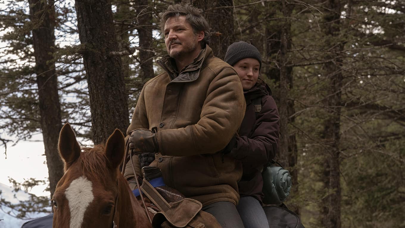 Pedro Pascal als Joel und Bella Ramsey als Ellie in The Last of Us Staffel 1.