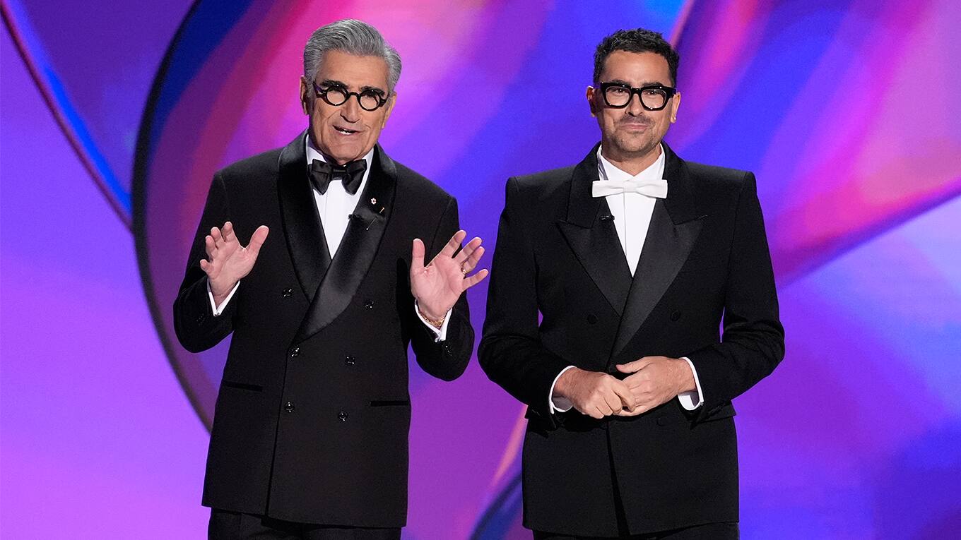 Eugene Levy und Daniel Levy bei den Emmy Awards 2024