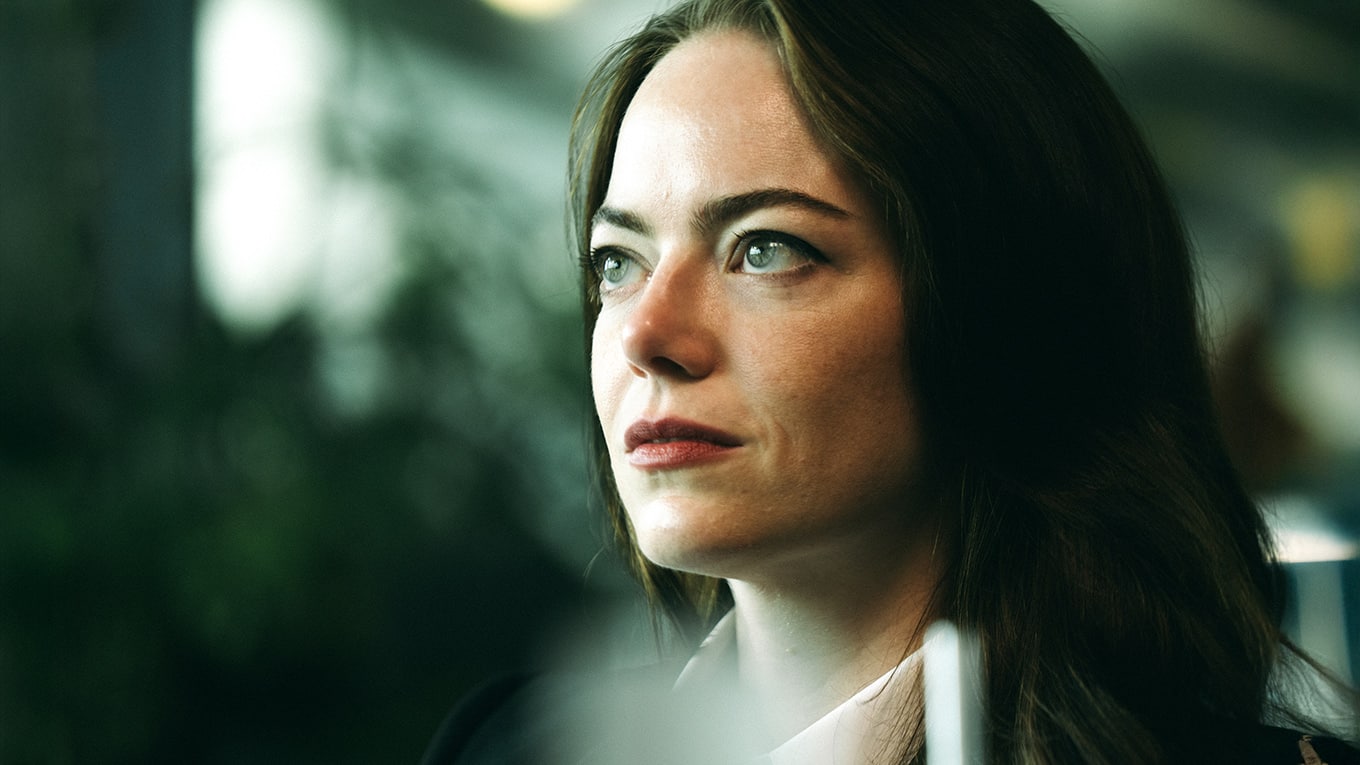 Szenenbild aus der Thrillersatire Bugonia mit Emma Stone