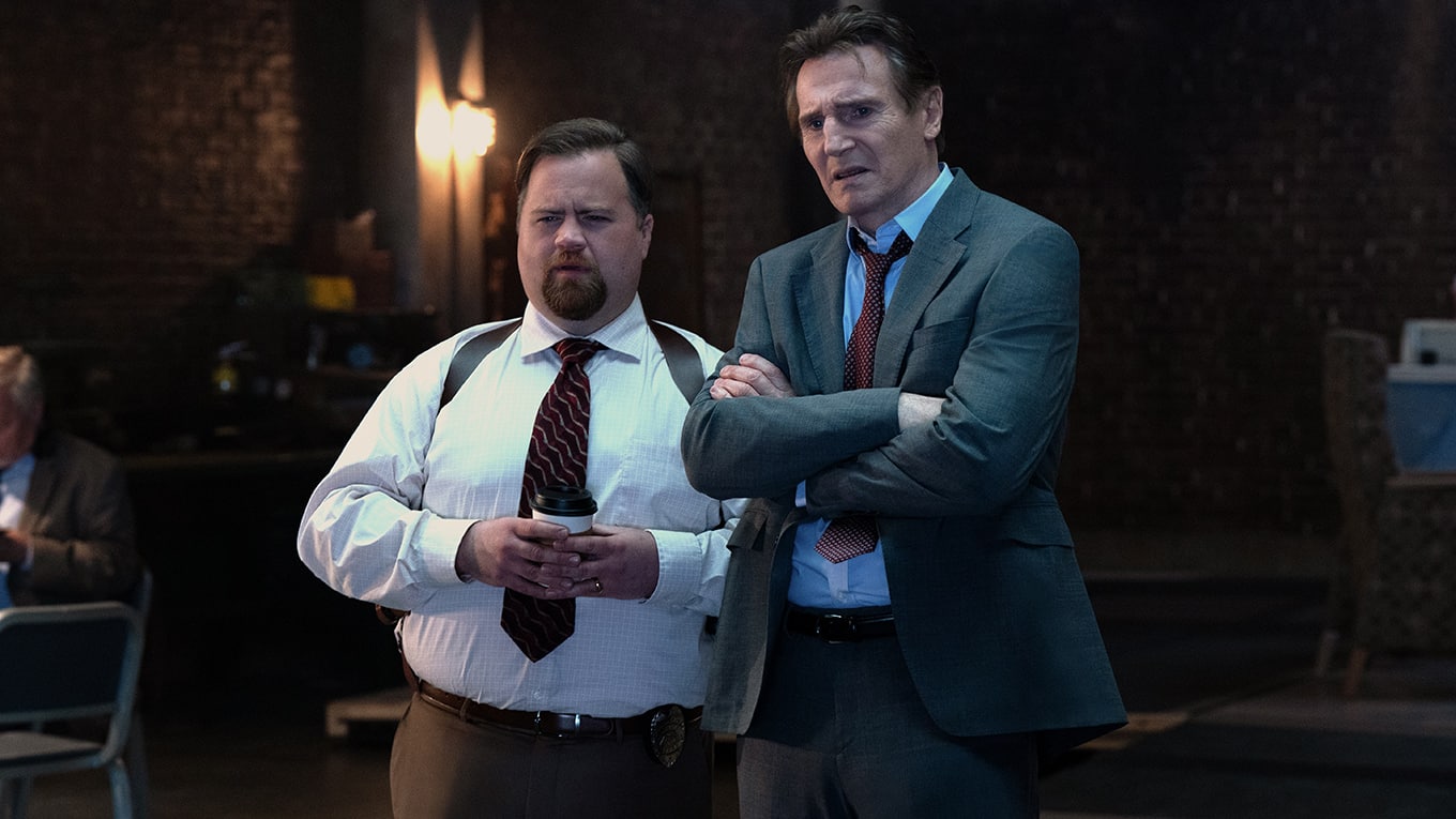 Szenenbild aus der Komödie Die nackte Kanone mit Liam Neeson