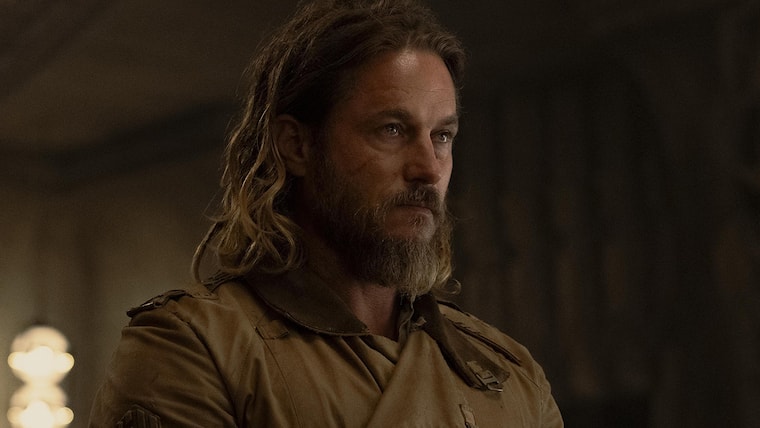 Travis Fimmel spielt Desmond Hart in "Dune: Prophecy"