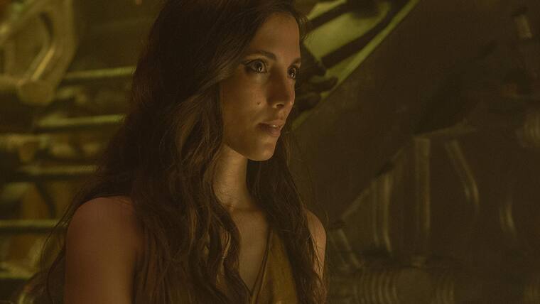 Sarah-Sofie Boussnina spielt Prinzessin Ynez Corrino