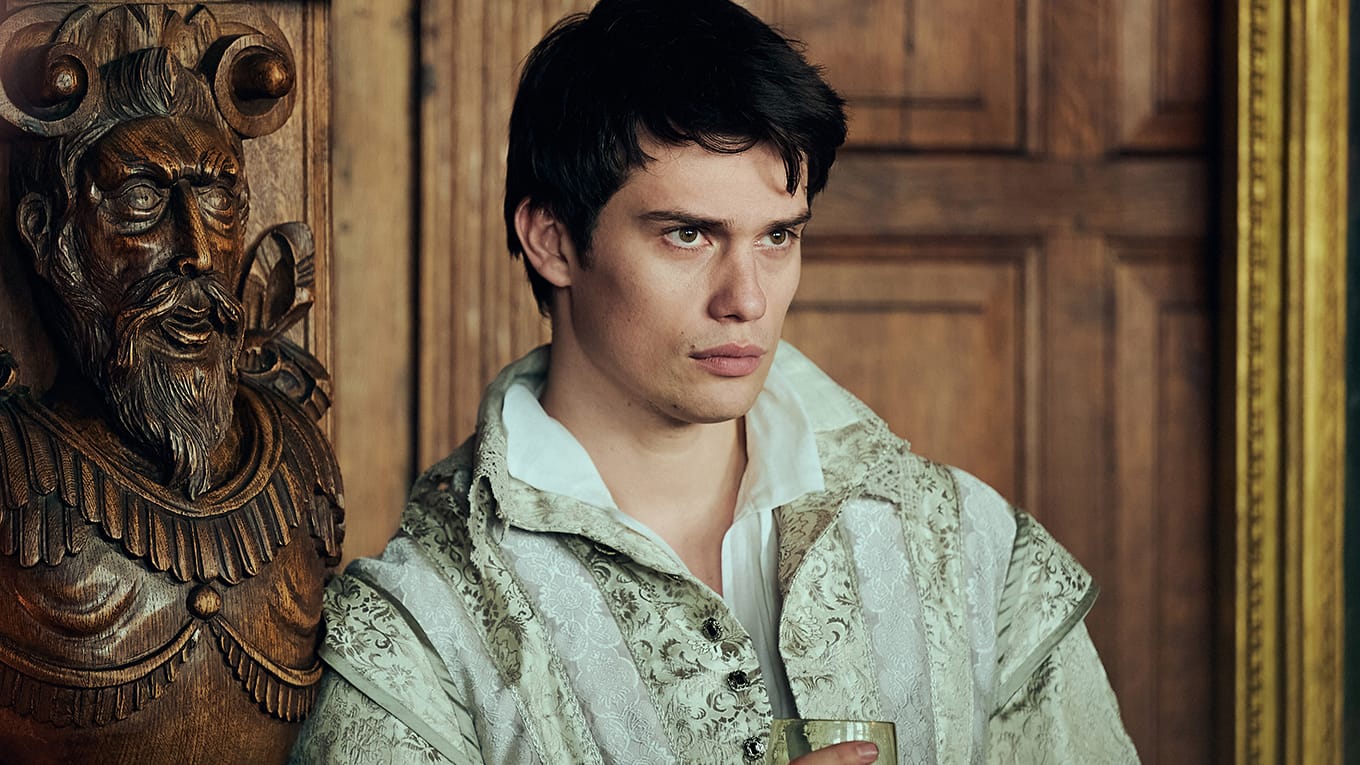 Nicholas Galitzine ist George Villers
